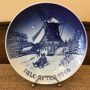 Vintage Copenhagen Bing & Grondahl 1996 plate.